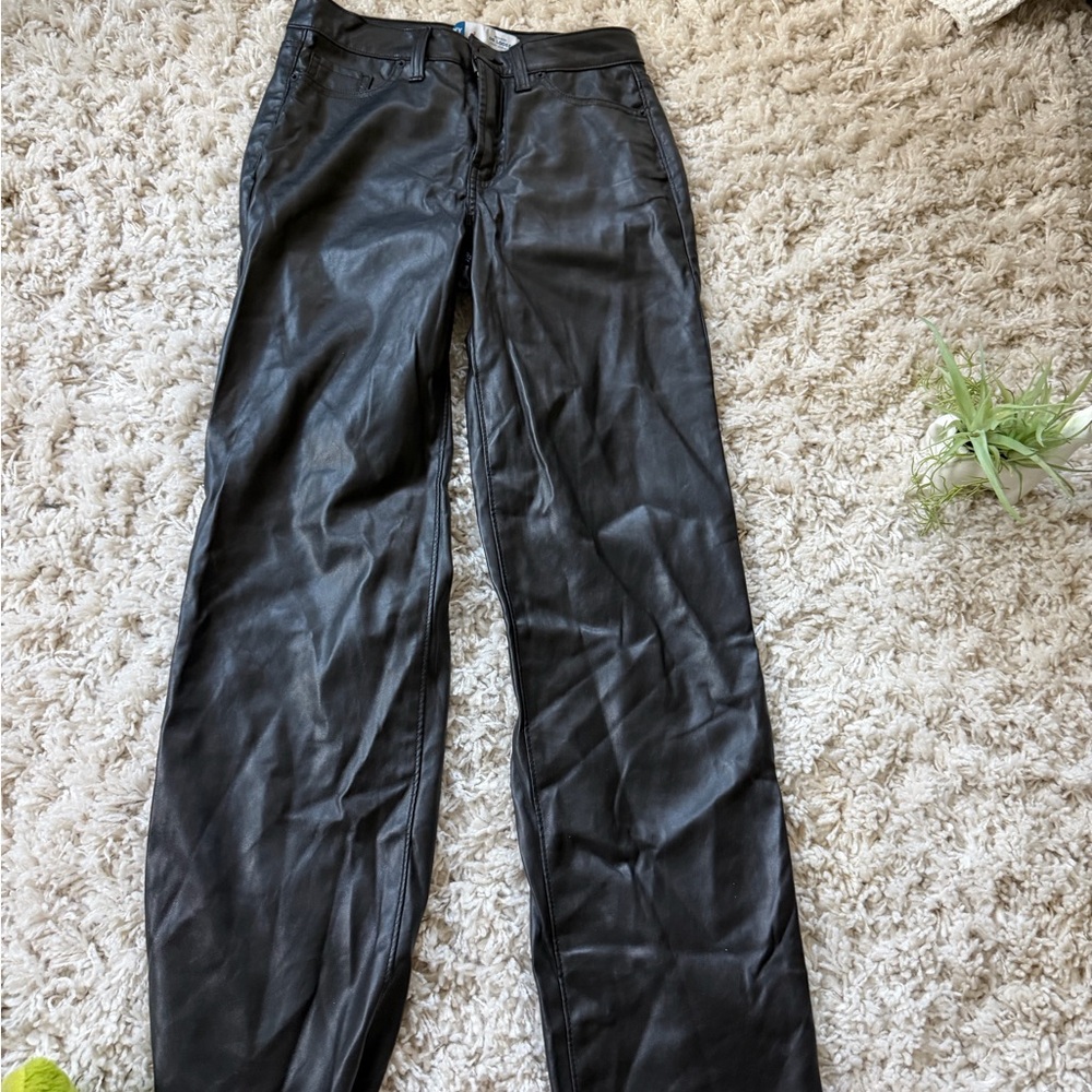 Old Navy Black High-Rise OG loose women’s Faux Leather Pants